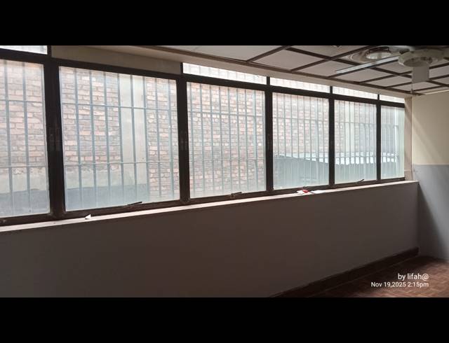 Office property to rent in MARSHALLTOWN